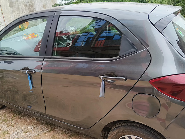 Used Tata Tiago XT in Gwalior