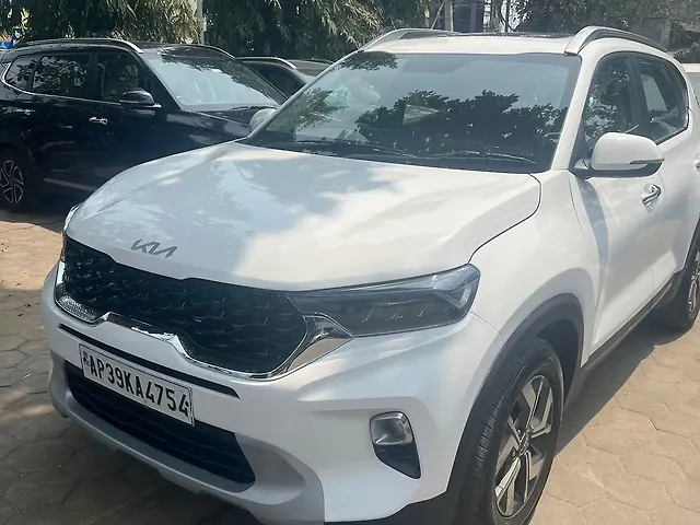 Used 2021 Kia Sonet in Rajahumundry