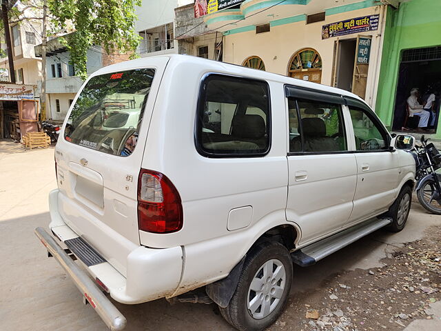 Used Chevrolet Tavera B1 7-Seater - BS II in Satna