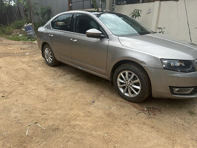 Used Skoda Octavia [2015-2017] 2.0 TDI CR Style Plus AT in Hyderabad