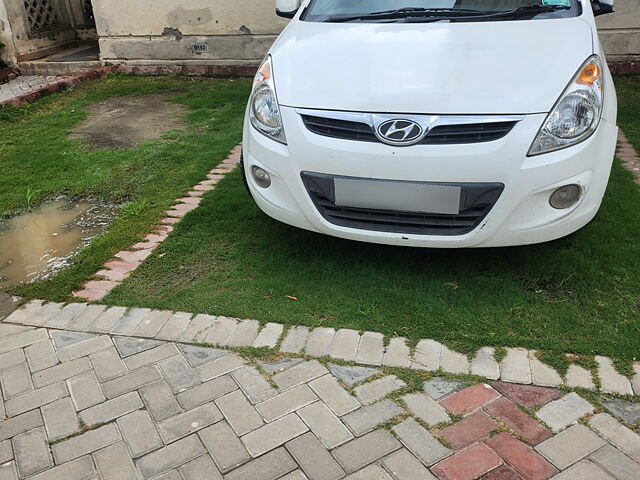 Used 2010 Hyundai i20 in Noida