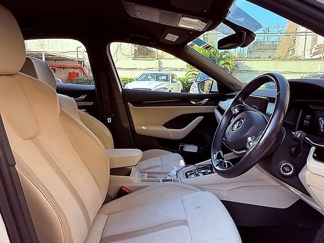 Used Skoda Octavia Style 2.0 in Mumbai