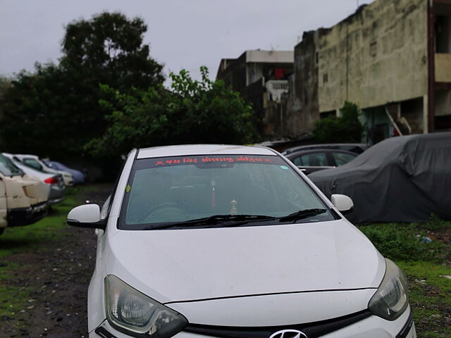 Used Hyundai i20 [2012-2014] Sportz 1.4 CRDI in Surat