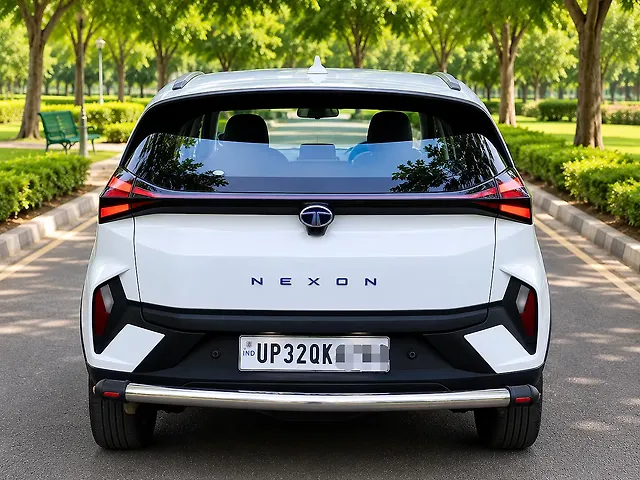 Used Tata Nexon Smart Plus Petrol 1.2L Turbo Automatic (AMT) in Lucknow