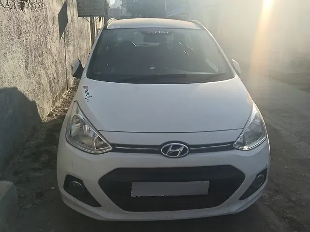 Used 2014 Hyundai Grand i10 in Junagadh