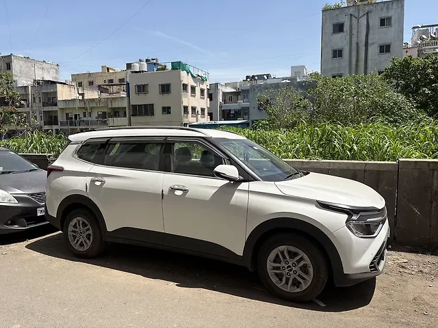 Used 2022 Kia Carens in Pune