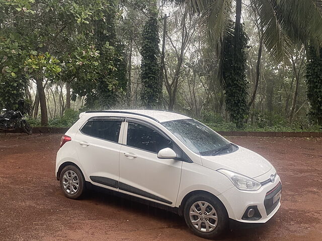 Used 2015 Hyundai Grand i10 in Kasaragod