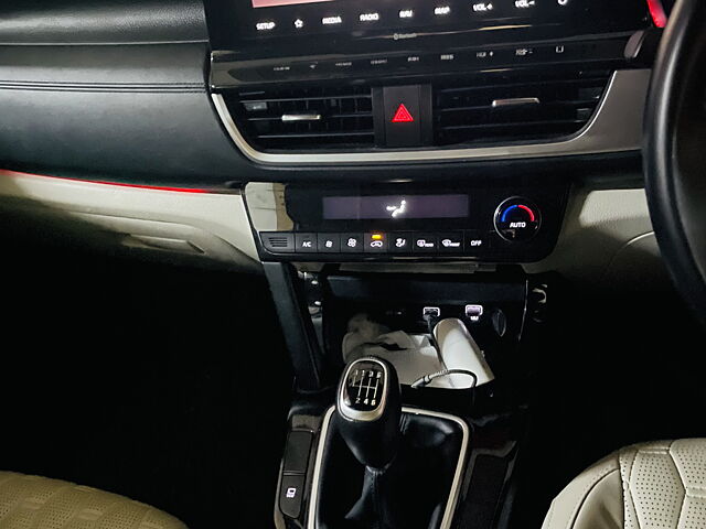 Used Kia Seltos [2019-2022] HTX 1.5 Dual Tone [2019-2020] in Hyderabad