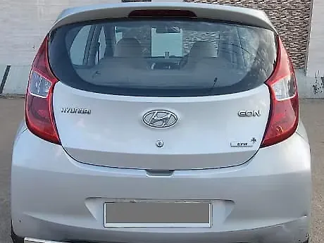 Used Hyundai Eon Magna + in Kanpur