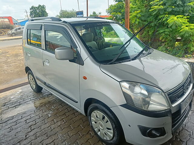 Used 2011 Maruti Suzuki Wagon R in Surat