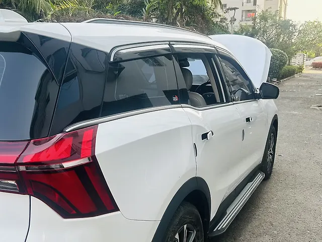 Used Mahindra Old Generation XUV700 AX 7 Luxury Pack Diesel AT AWD 7 STR [2023-2024] in Kolkata