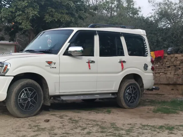 Used 2014 Mahindra Scorpio in Sant Ravidas Nagar