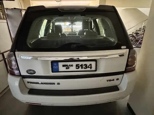 Used 2014 Land Rover Freelander in Mumbai
