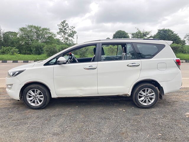 Used Toyota Innova Crysta [2016-2020] 2.4 G 8 STR [2016-2017] in Bhopal