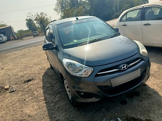 Used 2013 Hyundai i10 in Surendranagar
