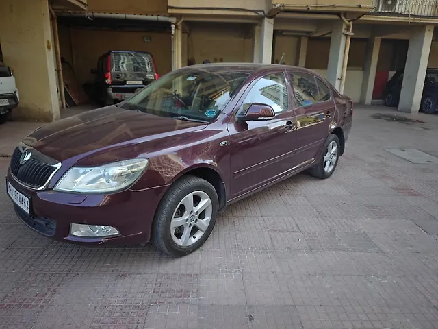 Used 2012 Skoda Laura in Mumbai