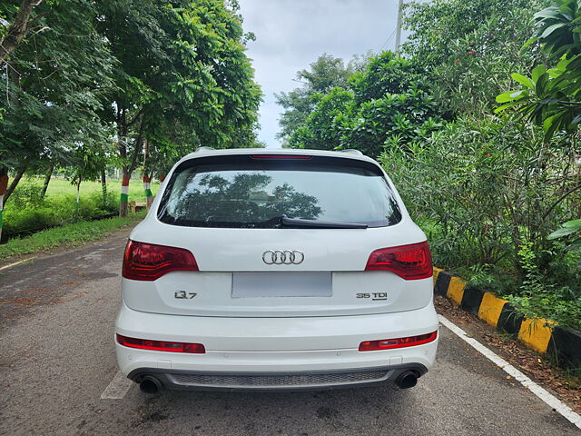 Used Audi Q7 [2010 - 2015] 35 TDI Premium + Sunroof in Gurgaon