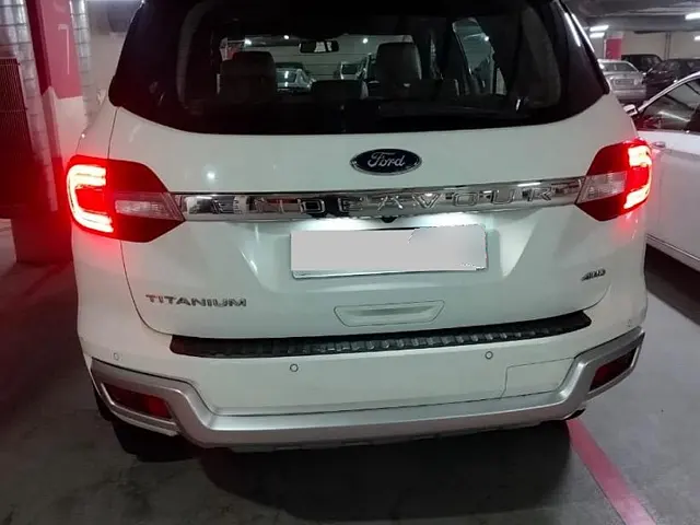 Used Ford Endeavour [2016-2019] Titanium 3.2 4x4 AT in Chandigarh