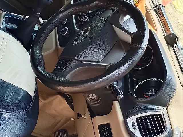 Used Mahindra TUV300 [2015-2019] T8 in Kanpur