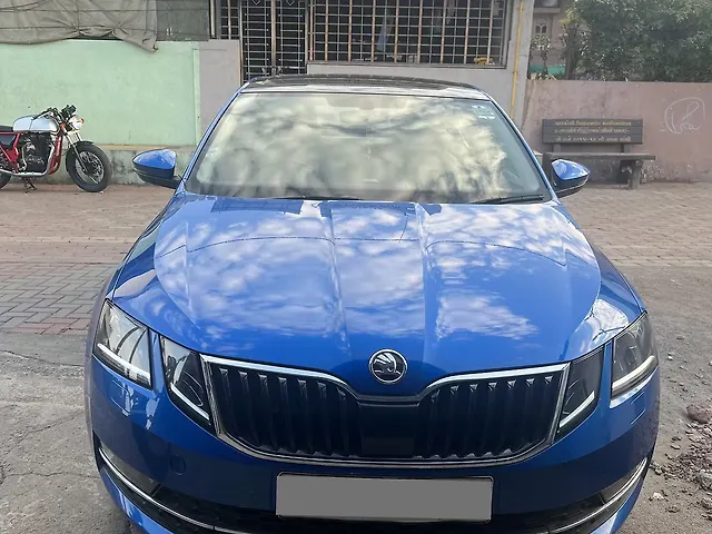 Used 2017 Skoda Octavia in Surat