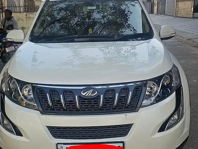 Used 2017 Mahindra XUV500 in Jaipur