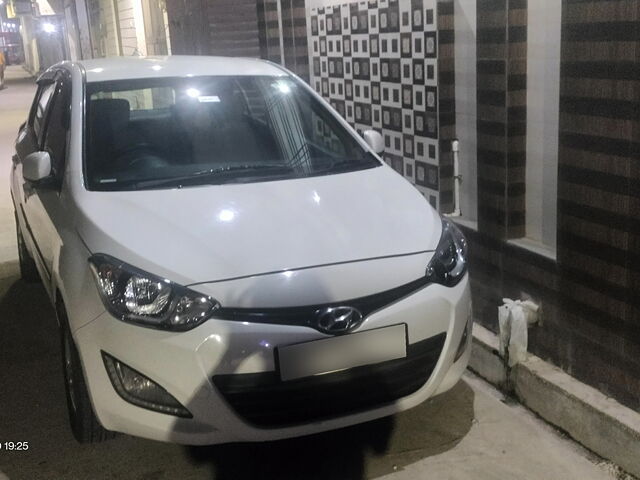 Used 2013 Hyundai i20 in Saharanpur