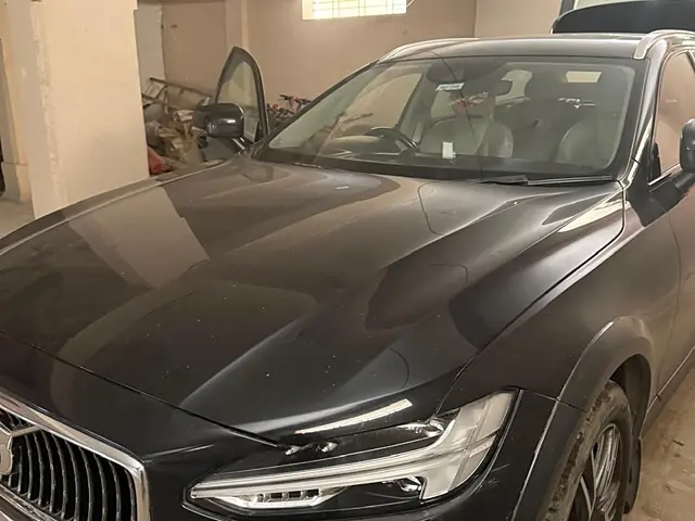 Used 2018 Volvo V90 Cross Country in Ranchi