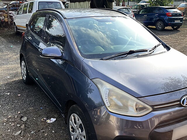 Used 2016 Hyundai Grand i10 in Vapi