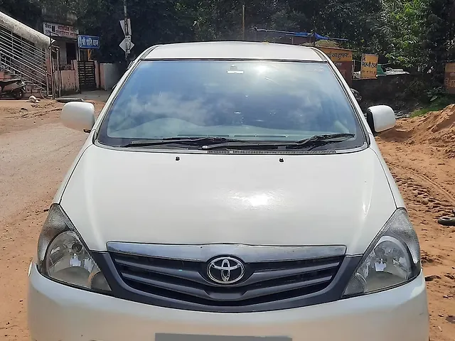 Used 2010 Toyota Innova in Bilaspur Used 2010 Toyota Innova in Bilaspur