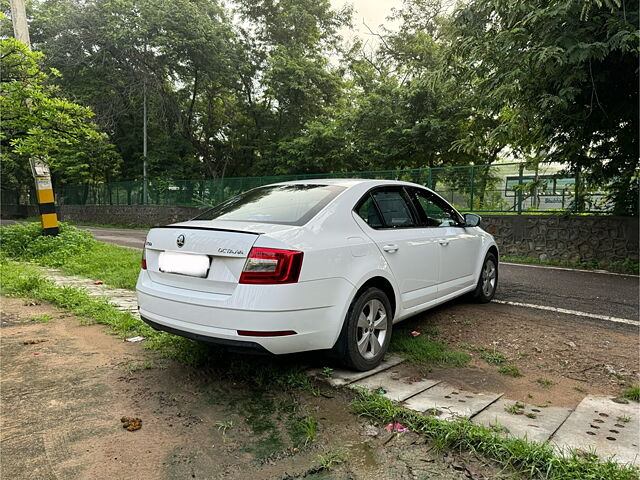 Used Skoda Octavia [2017-2021] 1.8 TSI Style AT in Delhi