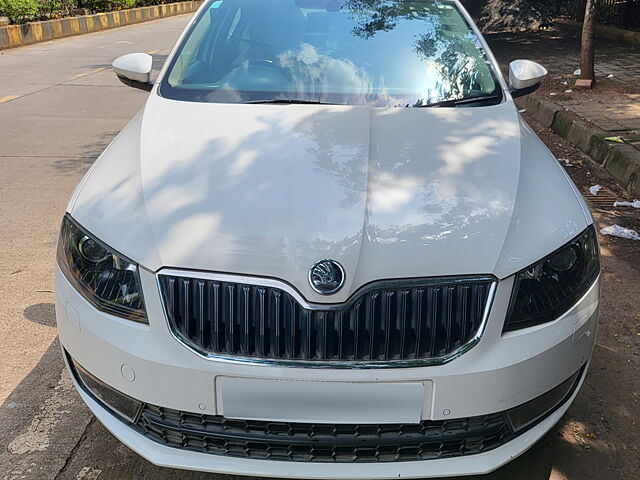 Used 2016 Skoda Octavia in Mumbai