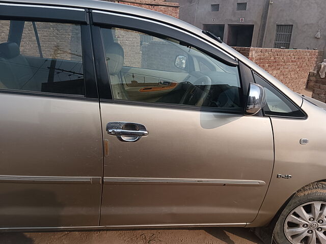 Used Toyota Innova [2009-2012] 2.5 VX 7 STR in Ganganagar