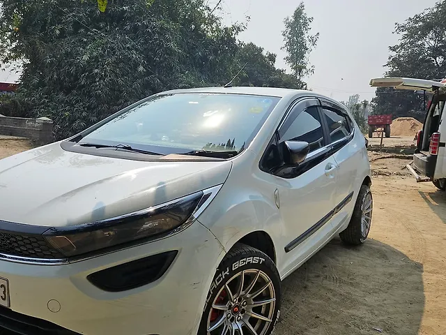 Used 2022 Tata Altroz in Ghaziabad
