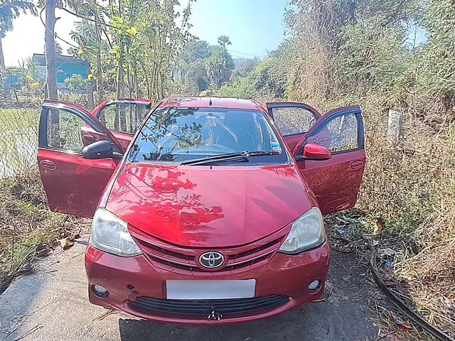 Used 2013 Toyota Etios Liva in Warangal