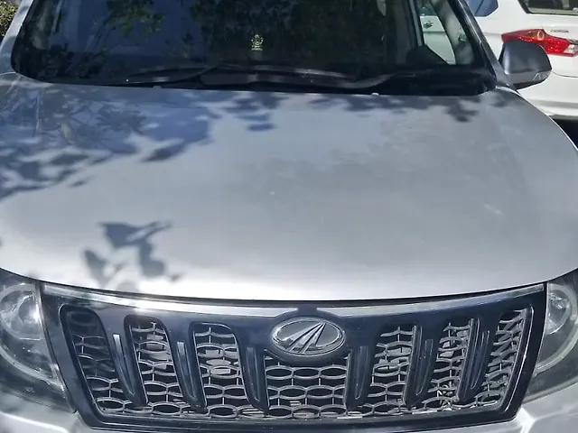 Used 2017 Mahindra XUV500 in Surat