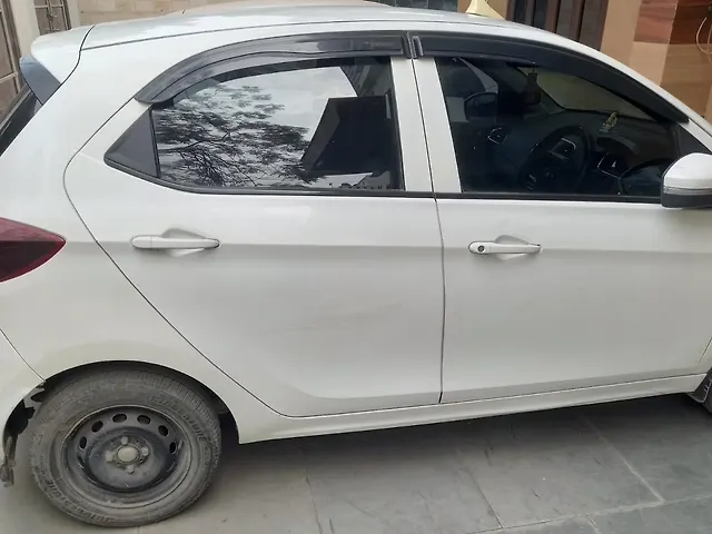 Used 2020 Tata Tiago in Kanpur