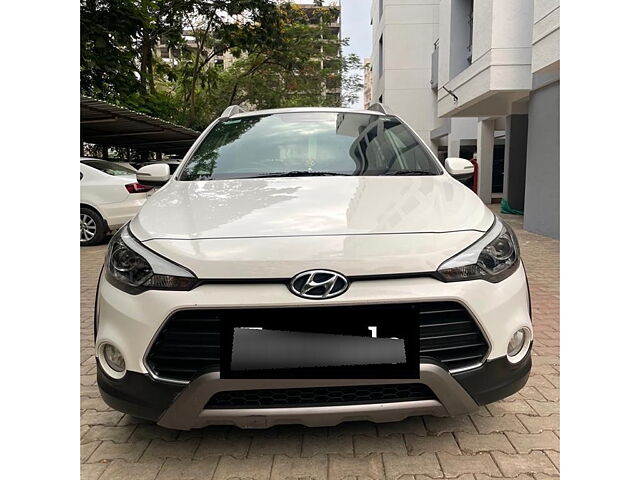 Used 2016 Hyundai i20 Active in Navi Mumbai