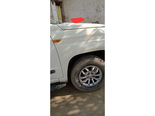 Used Mahindra TUV300 [2015-2019] T8 mHAWK100 in Shahjahanpur