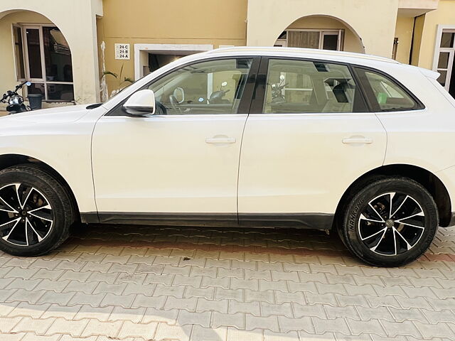 Used Audi Q5 [2009-2012] 2.0 TDI quattro in Kharar