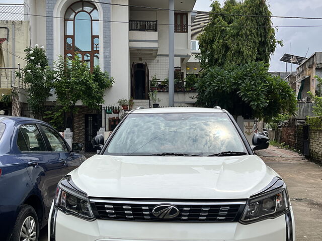 Used Mahindra XUV300 [2019-2024] 1.5 W8 (O) [2019-2020] in Vadodara