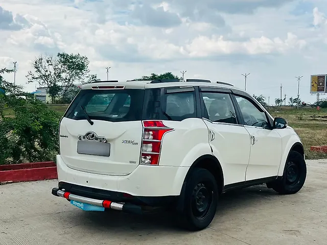Used 2015 Mahindra XUV500 in Ahmednagar