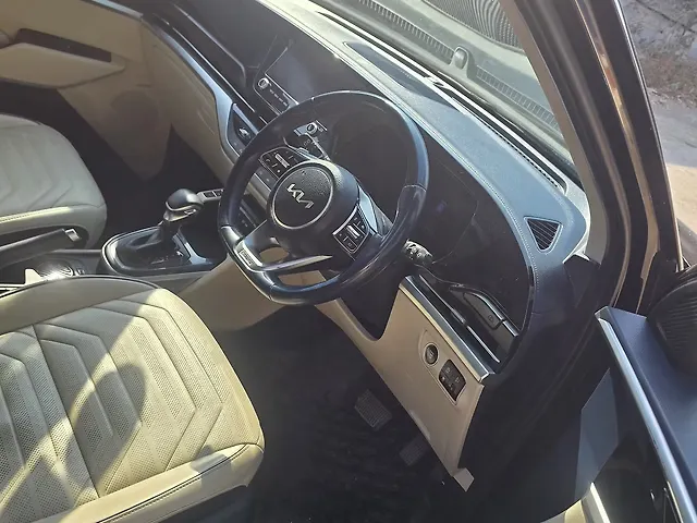 Used Kia Carens [2023-2024] Luxury Plus 1.5 Diesel AT 7 STR [2023-2024] in Pune