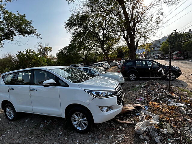 Used Toyota Innova Crysta [2016-2020] 2.4 G 8 STR [2016-2017] in Bathinda