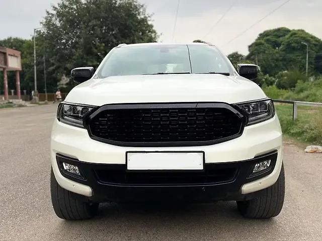 Used 2021 Ford Endeavour in Jaipur