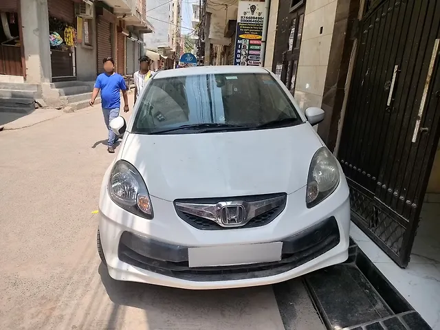 Used 2014 Honda Brio in Delhi