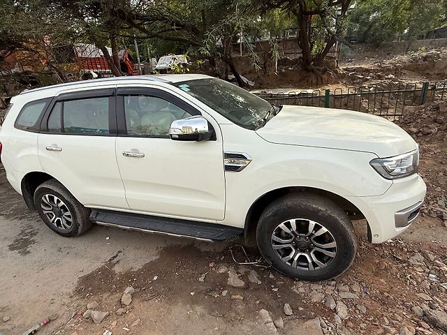 Used Ford Endeavour Titanium Plus 3.2 4x4 AT in Delhi