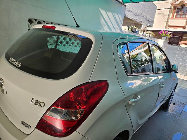 Used 2011 Hyundai i20 in Dehradun