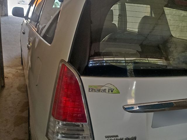 Used 2011 Toyota Innova in Tarn Taran