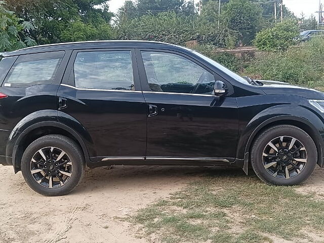 Used Mahindra XUV500 W11 Opt AT in Faridabad