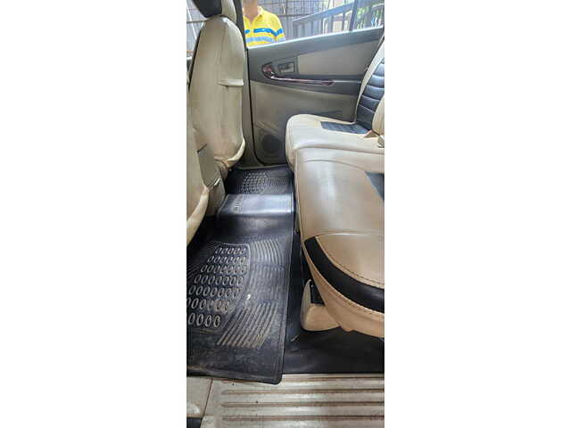 Used Toyota Innova [2005-2009] 2.5 G4 8 STR in Mumbai